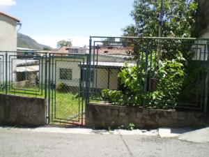 Venta - Casa En La Puerta - Via Principalimage fachada RAH:11-7095