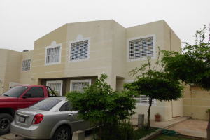 MAITE MOZUR Townhouse Venta Maracaibo Cañada Honda FLEXMLS-11-7283
