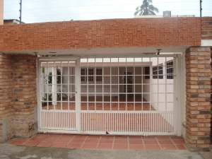 REAL & BUSINESS BROKER&acute;S C.A Townhouse En Venta En Ciudad Ojeda - La Tropicana C&oacute;digo FLEX: 11-7306 No.1