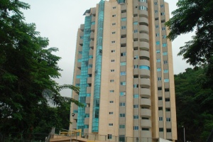 LUIS MONTENEGRO Rif V-02523213-1 Apartamento En Venta En Valencia - Las Chimeneas C&oacute;digo FLEX: 11-7364