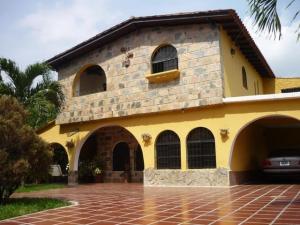 Rent A House Estela Beatriz P�rez Franquicia Personal - Valencia Estado Carabobo - Venezuela  www.alquilovendoinmuebles.com Casa Venta Valencia San Diego FLEXMLS-11-7465