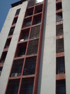 ORLANDO GIRALDO Apartamento En Venta En Maracaibo - El Milagro C&oacute;digo FLEX: 11-7475