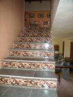 Escaleras acceso planta alta