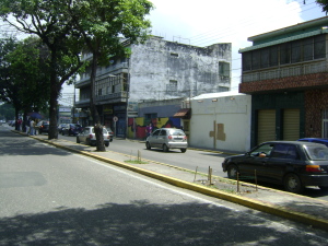 EILEEN CASTILLO Local Comercial En Venta En Maracay - Avenida Bermudez C&oacute;digo FLEX: 11-7523 No.6