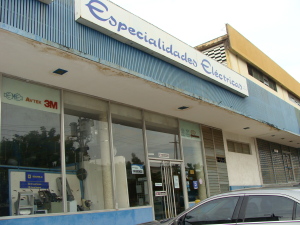 URDANETAYRODRIGUEZ Edificio En Venta En Maracaibo - Avenida Bella Vista Código FLEX: 11-7534 No.2