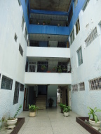JUSMERI ESPINA Apartamento Venta Maracaibo Gallo Verde FLEXMLS-11-7542