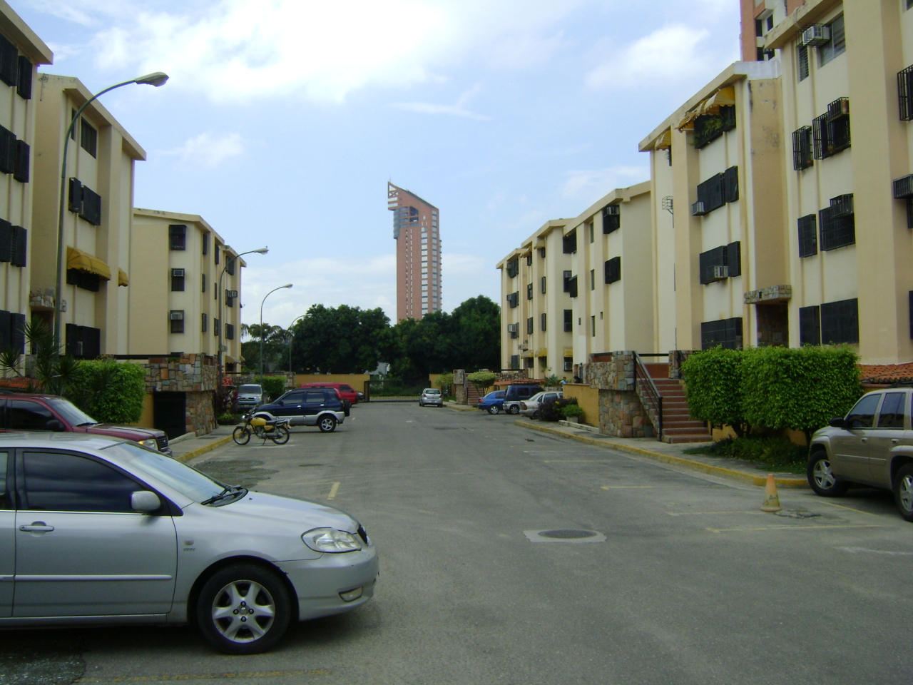 OSCAR ILLARRAMENDI Apartamento En Venta En Maracay - Base Aragua C&oacute;digo FLEX: 11-7575 No.4