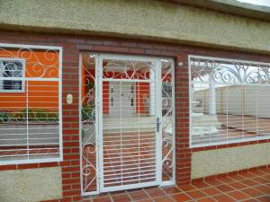 URDANETAYRODRIGUEZ Casa En Venta En Maracaibo - Cumbres de Maracaibo Código FLEX: 11-7626 No.1