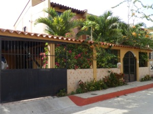 GICELA MORA Casa En Venta En Guatire - Vega Arriba C&oacute;digo FLEX: 11-7962 No.0