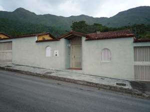 EILEEN CASTILLO Casa Venta Maracay El Castaño (Zona Privada) FLEXMLS-11-7842