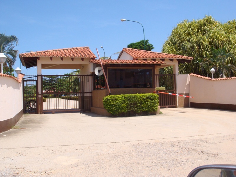 ANGEL PINTON Townhouse en Venta en Villas de Monte Lindo en Higuerote Código: 11-7855 No.1