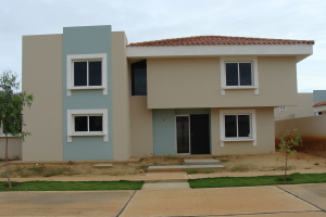URDANETAYRODRIGUEZ Townhouse Venta Maracaibo Avenida El Milagro FLEXMLS-11-7902