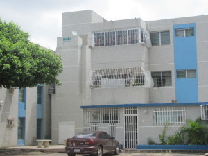 JUSMERI ESPINA Apartamento Venta Maracaibo Los Aceitunos FLEXMLS-11-8021