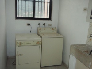 FRANQUICIA REGIONAL CENTRAL Apartamento en Venta en Las Chimeneas en Valencia Código: 11-8018 No.8
