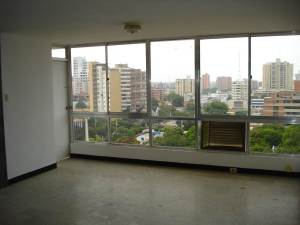 ALIRIO VALERA Oficina En Alquiler En Maracaibo - Avenida Bella Vista C&oacute;digo FLEX: 11-8033 No.2