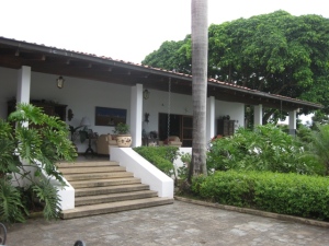 ARIADNA BOUQUETT MORENO Casa Venta Caracas Lomas de Chuao FLEXMLS-11-8034