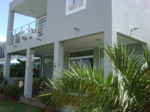 JUSMERI ESPINA Townhouse Venta Maracaibo Lago Mar Beach FLEXMLS-11-8088