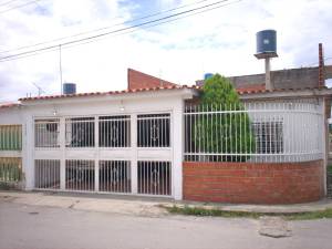 EILEEN CASTILLO Casa Venta Santa Cruz de Aragua Los Mangos FLEXMLS-11-8182