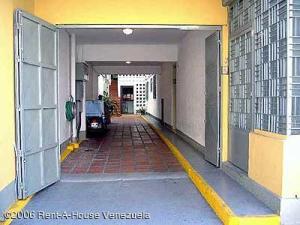 Bel�n Mar�n y David Del Corral Edificio En Venta En Caracas - Altamira C&oacute;digo FLEX: 11-8284 No.3