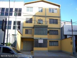 Oficina / Venta / Caracas / Altamira / FLEXMLS-11-8301