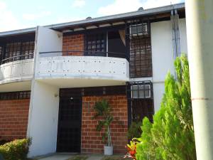 MIGUEL JAIMES Townhouse Venta Guarenas Nueva Casarapa FLEXMLS-11-8494