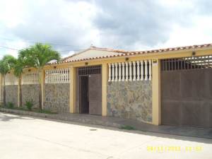 EILEEN CASTILLO Casa Venta La Victoria La Mora II FLEXMLS-11-8606