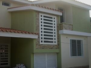 EILEEN CASTILLO Townhouse En Venta En Maracay - La Morita Código FLEX: 11-8628 No.2