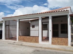 EILEEN CASTILLO Casa Venta Maracay Coropo FLEXMLS-11-8681