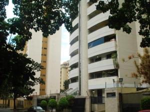 CELESTE BELLO RIF V-04170295-4 Apartamento En Venta En Valencia - La Trigaleña C&oacute;digo FLEX: 11-8740