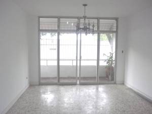ARIADNA BOUQUETT MORENO Oficina Alquiler Caracas Los Naranjos de Las Mercedes FLEXMLS-11-8763