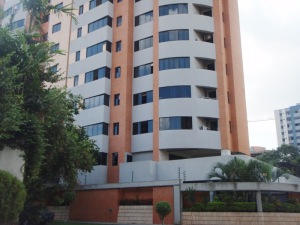 CELESTE BELLO RIF V-04170295-4 Apartamento En Venta En Valencia - La Trigaleña C&oacute;digo FLEX: 11-8803