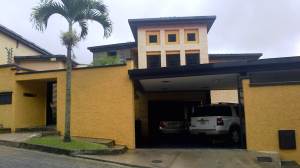 VANESSA GOMES Casa Venta Caracas Parque Oripoto FLEXMLS-11-9007