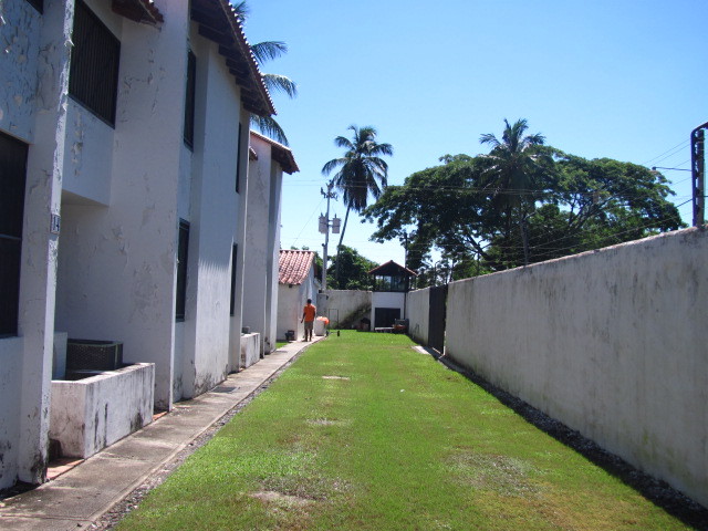         ANGEL PINTON Townhouse en Venta en Tucacas en Tucacas C&oacute;digo: 11-9052 No.3