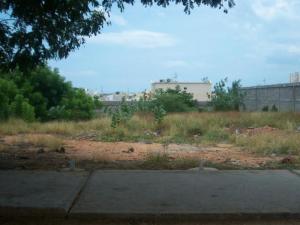 URDANETAYRODRIGUEZ Terrenos Comercial En Venta En Maracaibo - Lago Mar Beach