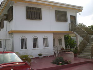 CARMIÑA & ASOCIADOS Casas En Venta En Maracaibo - La Limpia Código FLEX: 10-4249