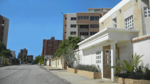 MARGARITA ESCALANTE Casa Venta Maracaibo La Lago FLEXMLS-11-9248
