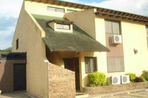 Townhouse / Venta / Valencia / Naguanagua / FLEXMLS-11-9287