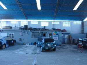 JUSMERI ESPINA Local Comercial En Venta En Maracaibo - Avenida Milagro Norte C&oacute;digo FLEX: 11-9400 No.4
