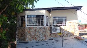 EILEEN CASTILLO Casa En Venta En Cagua - Prados de la Encrucijada C&oacute;digo FLEX: 11-9413 No.2