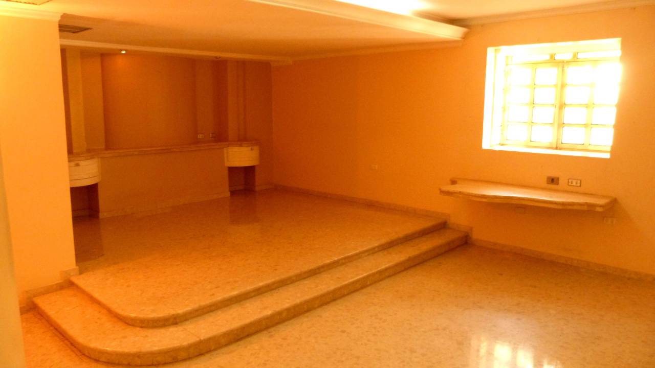 ANGEL PINTON Casa en Venta en La California en Maracaibo Código: 11-9415 No.9