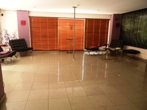 Bel�n Mar�n y David Del Corral Local Comercial En Alquiler En Caracas - Altamira C&oacute;digo FLEX: 12-7 No.5