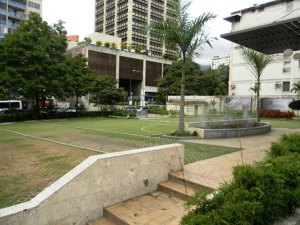 Bel�n Mar�n y David Del Corral Local Comercial En Alquiler En Caracas - Altamira C&oacute;digo FLEX: 12-5 No.1