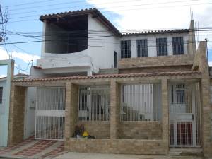 EILEEN CASTILLO Casa Venta Maracay Las Delicias FLEXMLS-10-9043
