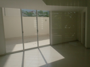 YENNY CARRERA Apartamento En Venta En Valencia - La Trigaleña C&oacute;digo FLEX: 12-25 No.4