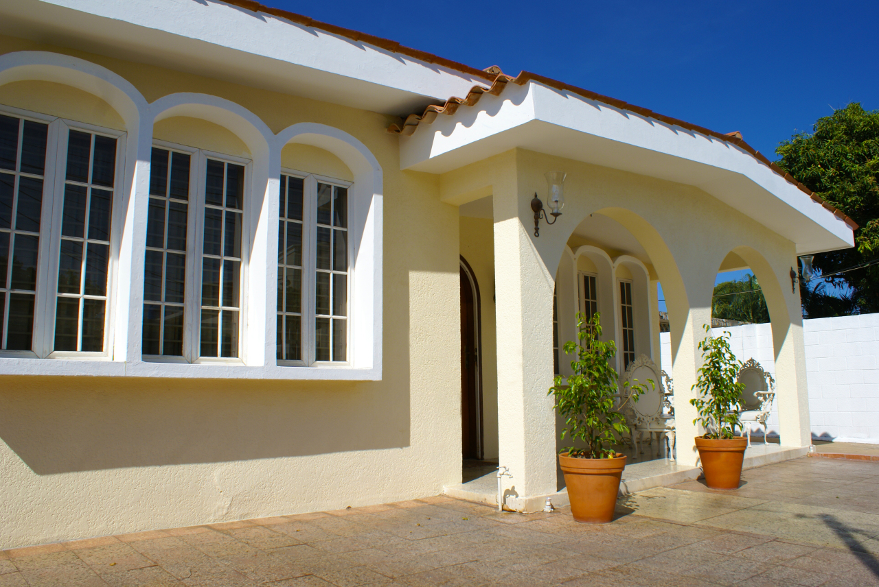 ANGEL PINTON Casa en Venta en La Coromoto en Maracaibo Código: 12-43 No.0