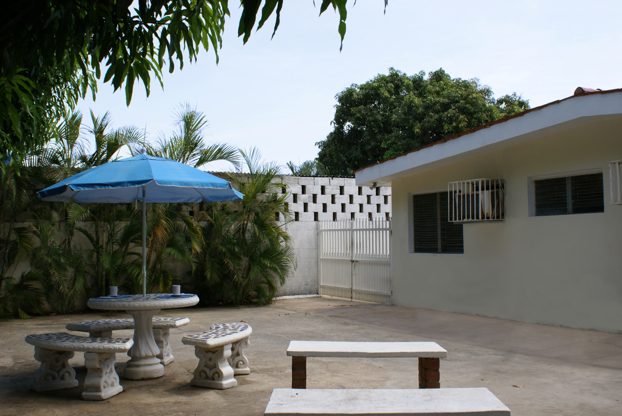 ANGEL PINTON Casa en Venta en La Coromoto en Maracaibo Código: 12-43 No.3