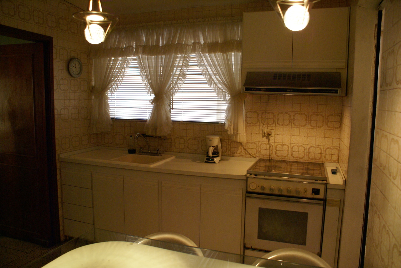 ANGEL PINTON Casa en Venta en La Coromoto en Maracaibo Código: 12-43 No.6
