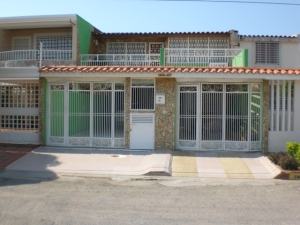 JUSMERI ESPINA Townhouse Venta Maracaibo Lago Mar Beach FLEXMLS-12-44