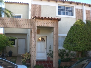 JUSMERI ESPINA Townhouse Venta Maracaibo Lago Mar Beach FLEXMLS-12-45
