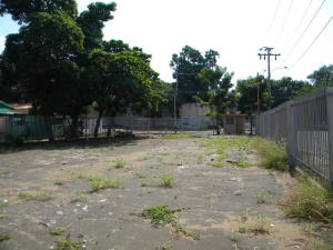 ISABEL BARRIOS Local Comercial En Venta En Maracaibo - Avenida Bella Vista C&oacute;digo FLEX: 12-51 No.8